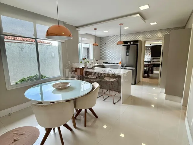 Imagem 7: Casa para À Venda, no Bairro Chapada, em Ponta Grossa - Pr