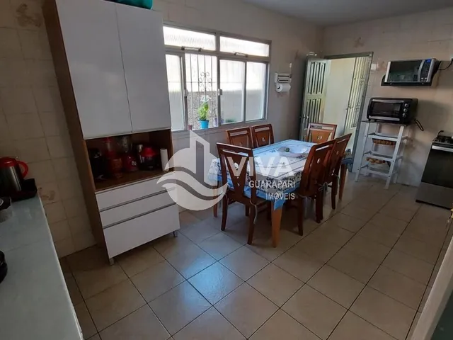 Imagem 10: Imperdível Casa À Venda na Praia do Morro, Guarapari-Es, com 3 Quartos, 1 Suíte, 3 Salas, 2 Banheiros, 4 Vagas e 432M²!
