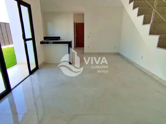 Imagem 2: Casa Duplex de Alto Padrão À Venda Composta por 3 Suítes Á Venda no Itapebussu, Guarapari-Es -Viva Guarapari Imóveis