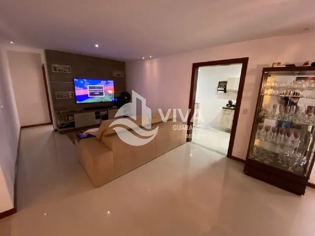 Imagem 11: Ampla Casa de Alto Padrão com 4 Suítes e 3 Vagas de Garagem na Nova Guarapari - Guarapari-Es