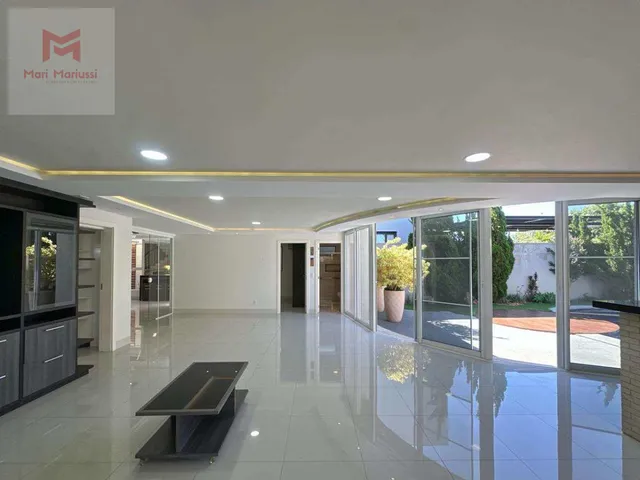 Imagem 2: Casa À Venda em Cascavel, com 3 Quartos, 499,13M²