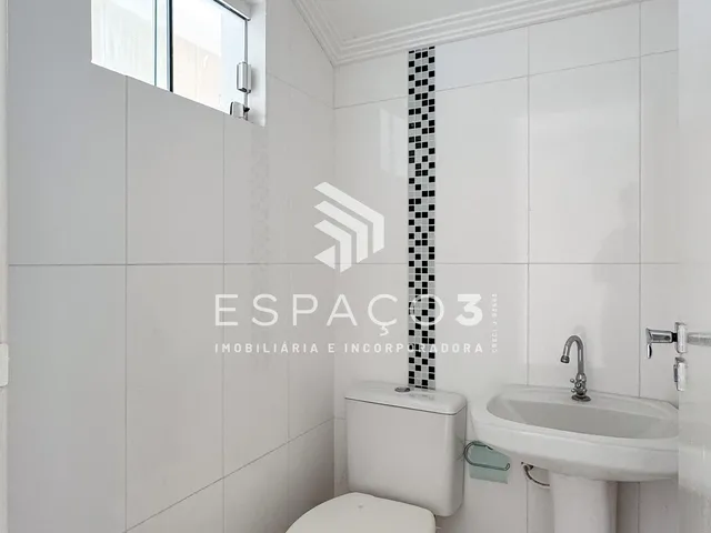 Imagem 9: Sobrado de 3 Quartos e 2 Banheiros Próximo a Utf-Pr com Garagem