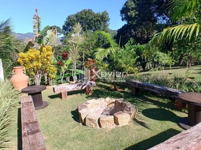 Imagem 4: Chácara À Venda com 6.000 M² em Lagoa Dourada, Guarapari/Es - Casa com 2 Suítes, Piscina, Área Gourmet e Pomar