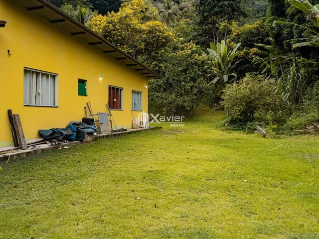 Imagem 2: Chácara À Venda com 12.000 M² em Duas Barras, Anchieta/Es - Casa, Piscina, Lagoa e Área Gourmet