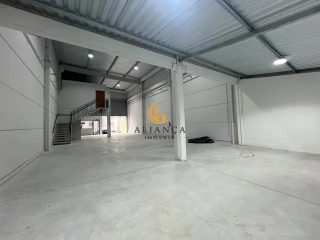 Imagem: Pavilhão/Galpão Comercial com 280 M²