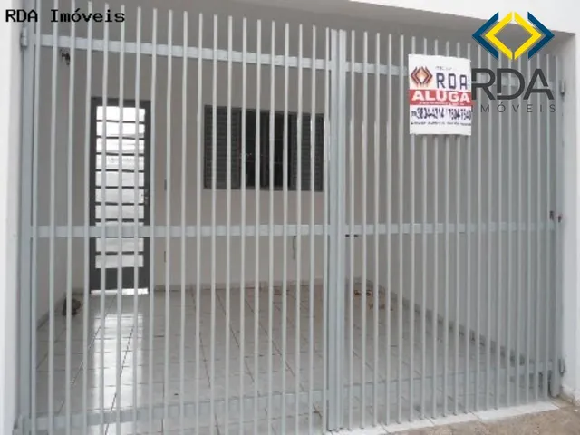 Imagem: Casa com 2 Quartos, Sala, Cozinha, Banheiro
