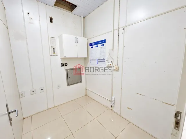 Imagem 8: Ponto Comercial para Locação / Av. Bernardo Sayão, Quatro Bocas