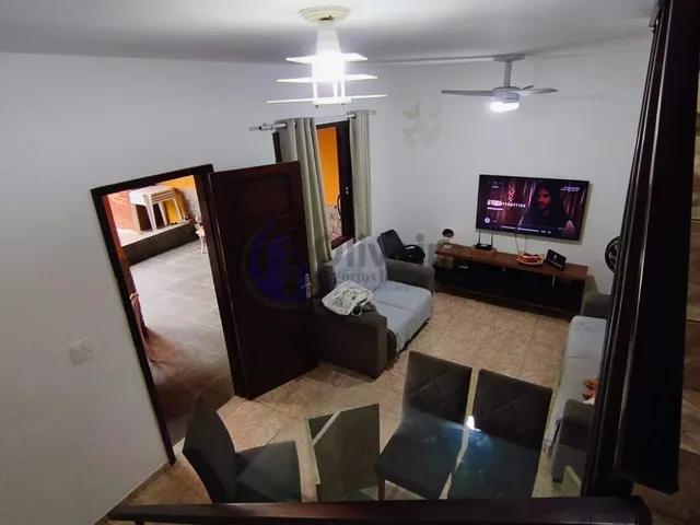Imagem 7: Casa para Venda em Belford Roxo, Lisboa5, 4 Dormitórios, 1 Suíte, 2 Banheiros