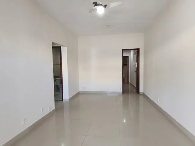 Imagem 11: Casa para Venda em Nova Iguaçu, Carmari, 2 Dormitórios, 1 Suíte, 2 Banheiros, 3 Vagas