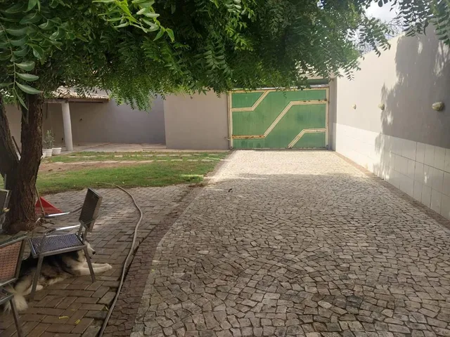 Imagem 15: Casa À Venda em Ipitanga com 3 Suítes e Terreno de 680M²