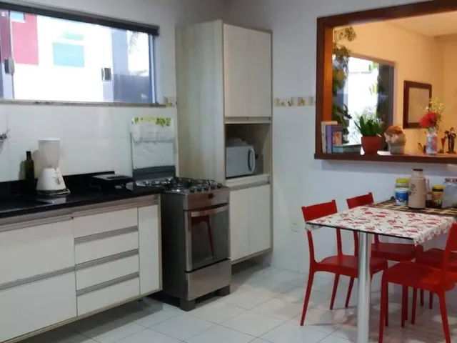 Imagem 4: Casa À Venda no Alphaville Litoral Norte 1 com 4 Suítes