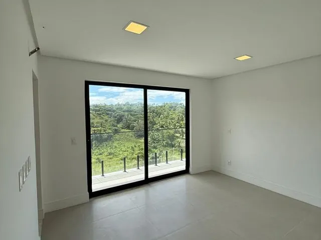 Imagem 6: Casa À Venda no Alphaville Litoral Norte 2 com Piscina