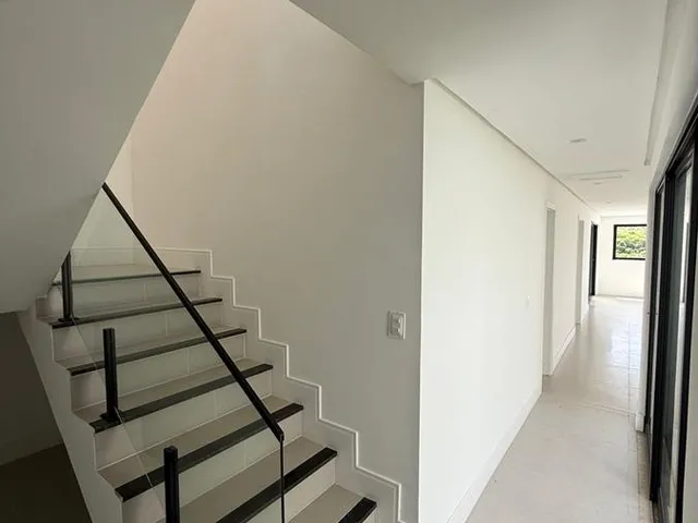 Imagem 12: Casa À Venda no Alphaville Litoral Norte 2 com Piscina