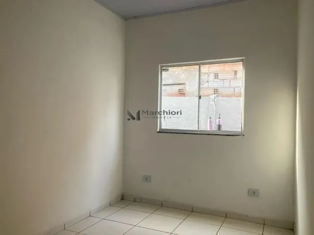 Imagem 5: Casa 3 Quartos Recém-Reformada com Suítes em Lote de 360M²