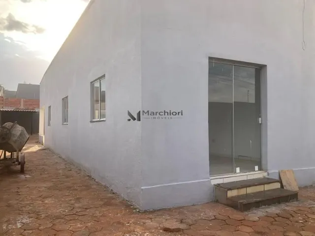 Imagem 4: Casa 3 Quartos Recém-Reformada com Suítes em Lote de 360M²