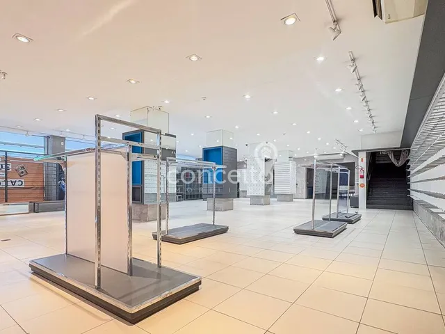 Imagem 9: Loja Comercial com 842M² na Rua XV de Novembro!