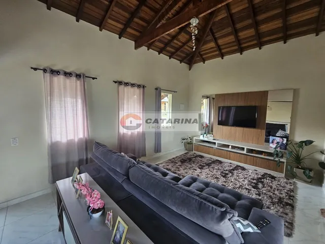 Imagem 12: Belíssima Chácara com Vista e Fundo para Reserva!