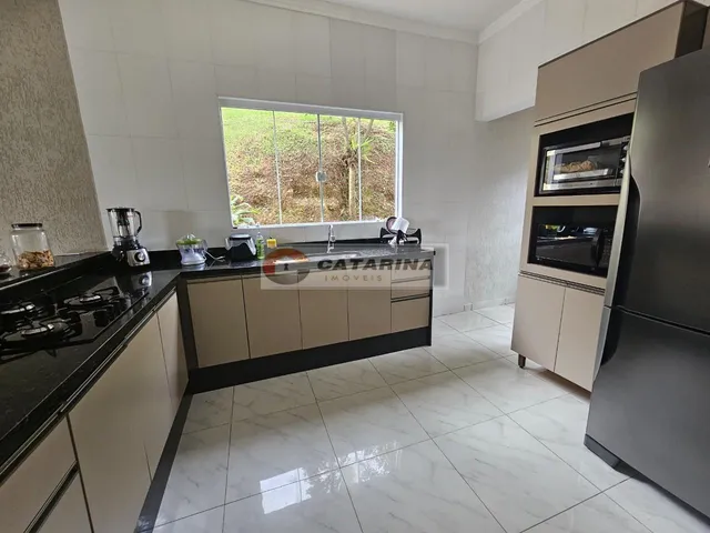 Imagem 3: Belíssima Chácara com Vista e Fundo para Reserva!