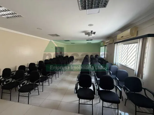 Imagem: Auditorio C/ 100M2, Cadeiras com Pranchetas