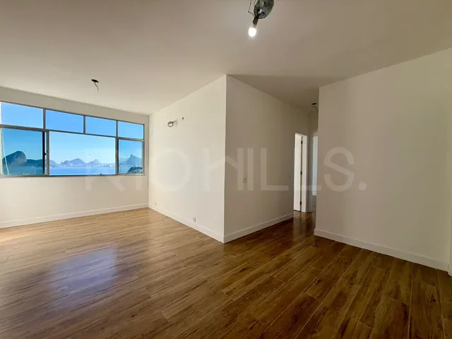 Imagem 2: Apartamento de 2 Quartos À Venda em Icaraí, Niterói