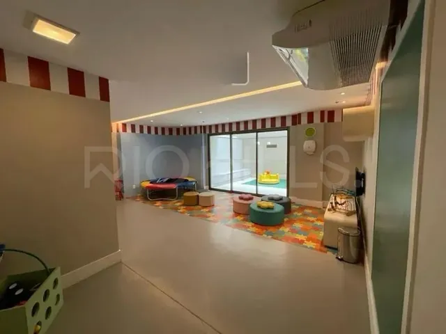 Imagem 4: Apartamento de 2 Quartos À Venda em Jardim Icaraí, Niterói