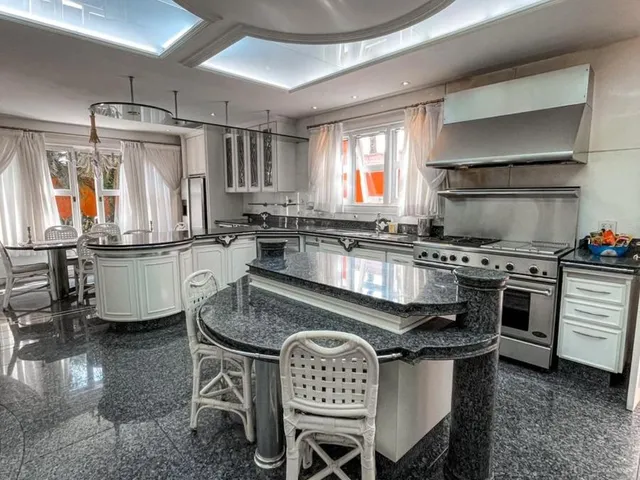 Imagem 15: Elíssima Casa no Residencial Zero - Alphaville - Sp R$ 24.000.000,00 R$ 5.798,00 (Iptu) R$ 2.487,00 (Condomínio