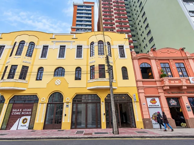 Imagem 3: Studio À Venda por R$ 390.000,00 no Bairro Centro - Curitiba / Pr
