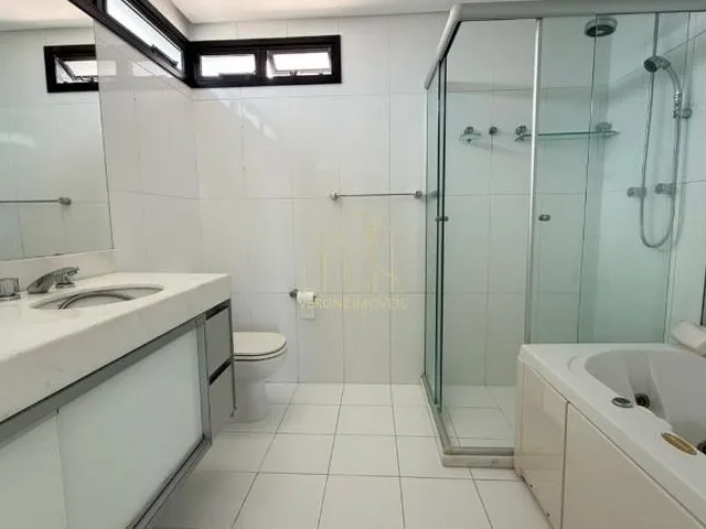 Imagem 13: Apartamento de Luxo na Barra com 3 Suítes 2 Salas 6 Banheiros 3 Vagas e 234M² com Vista Mar