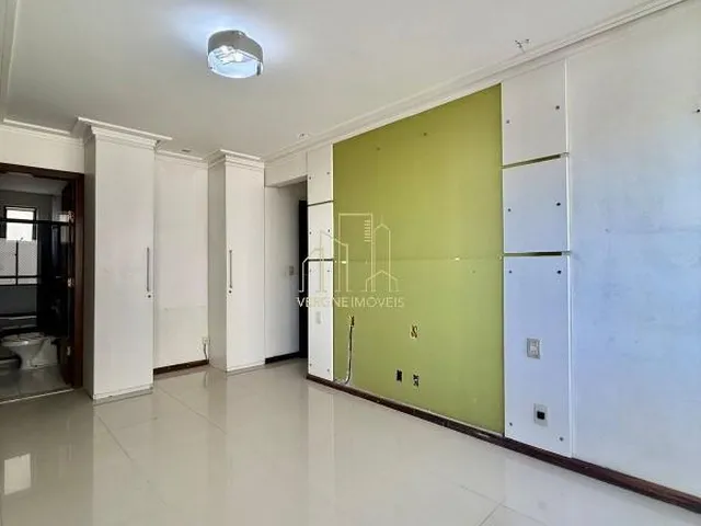 Imagem 4: Apartamento À Venda na Pituba com 3 Quartos 1 Suíte 2 Salas 3 Banheiros 1 Vaga 130M²