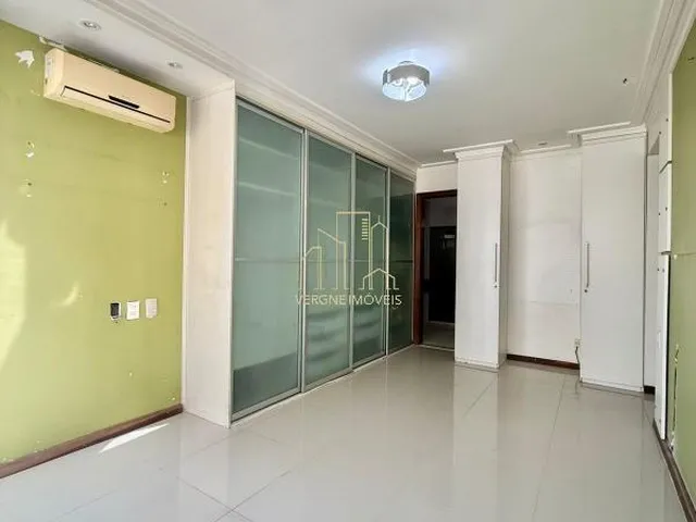 Imagem 9: Apartamento À Venda na Pituba com 3 Quartos 1 Suíte 2 Salas 3 Banheiros 1 Vaga 130M²
