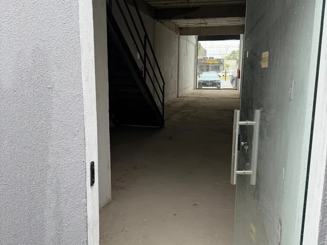 Imagem 2: Galpão Comercial para Locação, Sim, Feira de Santana, 1 Sala, 1 Banheiro, 70M² Área Construída