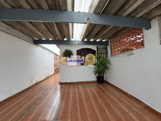 Imagem: Casa À Venda em Mongaguá-Sp! Venha Conferir!