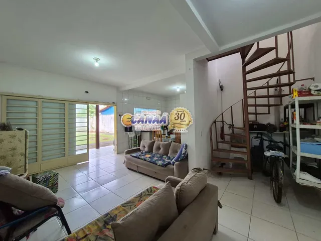 Imagem 14: Sobrado À Venda em Mongaguá com Espaço para Toda a Família!