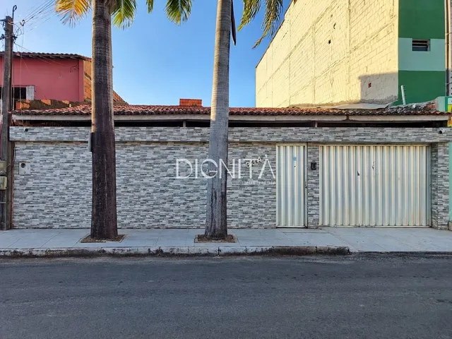 Imagem: Casa À Venda com 4 Dormitórios em Cajazeiras