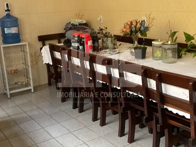 Imagem: Casa a Venda com 3 Quartos Sendo 1 Suíte
