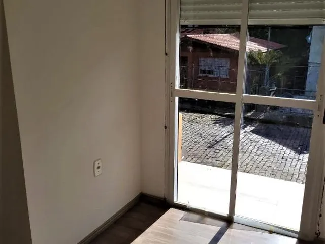 Imagem 6: Sobrado 02 Dormitórios a Venda no Bairro Salgado Filho, em Caxias do Sul