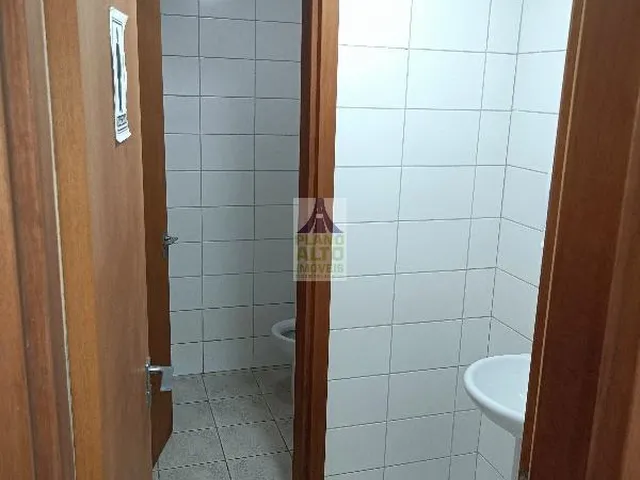 Imagem 13: Sala Comercial Térrea com 487 M² para Venda Ou Locação, Bairro Sanvitto, em Caxias do Sul/Rs
