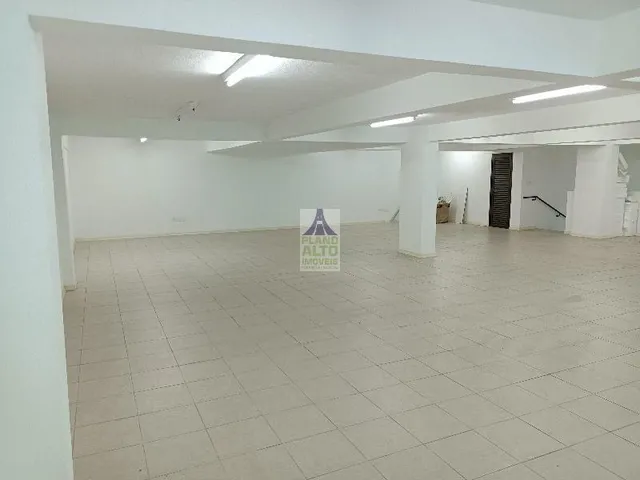 Imagem 12: Sala Comercial Térrea com 487 M² para Venda Ou Locação, Bairro Sanvitto, em Caxias do Sul/Rs