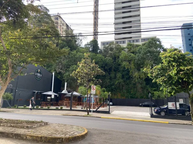 Imagem: Terreno na Avenida Júlio de Castilhos em