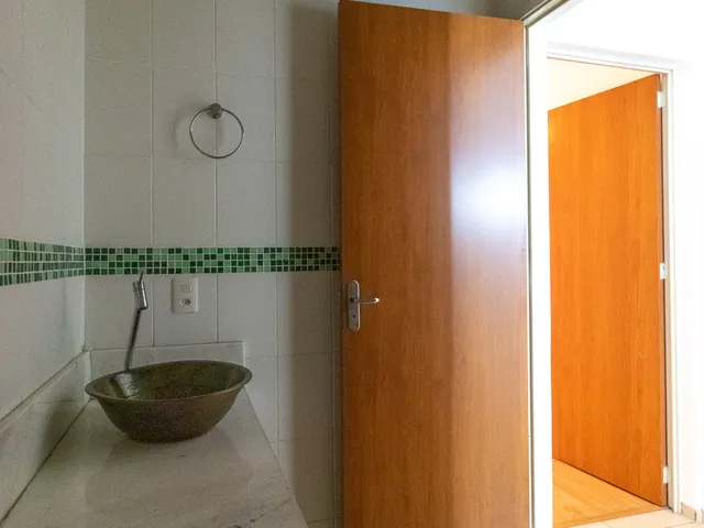 Imagem 5: Casa no Condomínio Condomínio Vitta Parque para Venda com 3 Quartos, Sendo 1 Suíte, 146M²