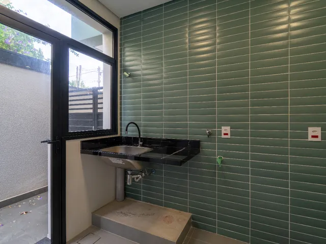 Imagem 10: Casa no Condomínio Residencial Ibi Aram para Venda com 3 Quartos, Sendo 3 Suítes, 330M²