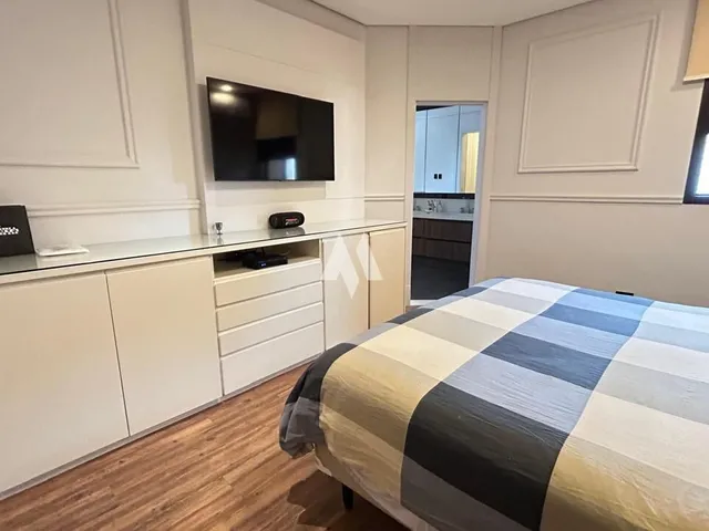 Imagem 14: Exclusiva Cobertura Duplex À Venda com 4 Suítes, Piscina e Churrasqueira no Boqueirão, Santos, São Paulo