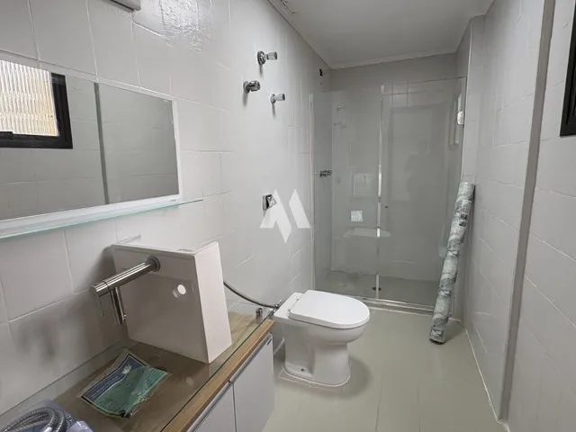 Imagem 4: Apartamento À Venda com 180M² e Elevador Privativo no Gonzaga, Santos, São Paulo