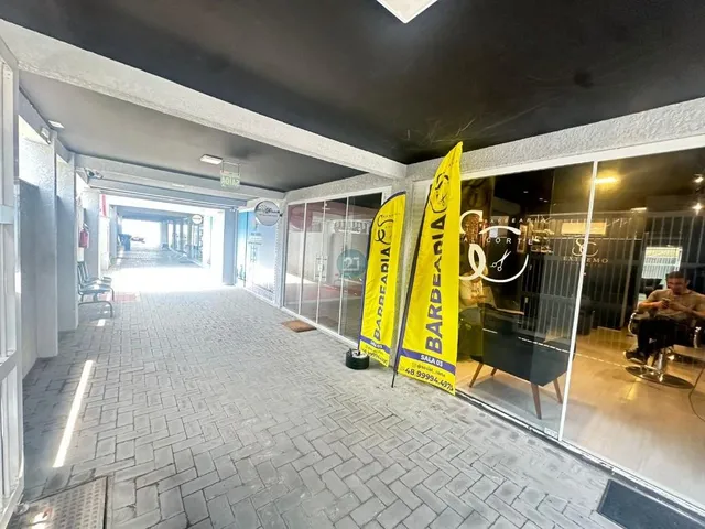 Imagem 13: Alugo Loja Comercial com 30M², Localizada em Barreiros, na Avenida Leoberto Leal, Próximo a Bancos e Cartórios