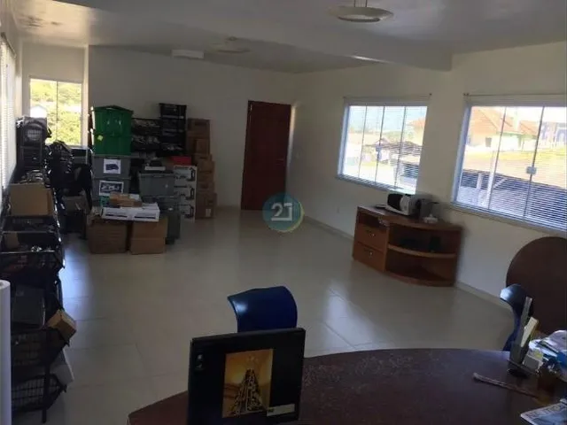 Imagem 2: Locação de Ponto Comercial com 03 Salas Amplas, 11 Vagas de Estacionamento em Potecas Próximo Ao Supermercado Bistek