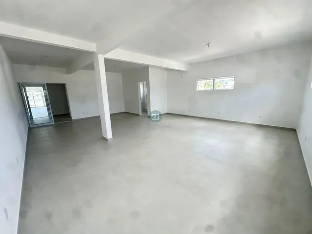 Imagem 6: Alugo Prédio Comercial C/ 360Mts em Biguaçu-Sc, Bairro Rio Caveiras, Espaço Amplo e Versátil para Seu Negócio!
