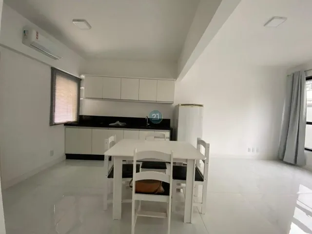 Imagem 3: Apartamento Semi Mobiliado para Locação , com 01 Quarto, 2 Salas, 01 Banheiro e 49,00 M2 de Área!