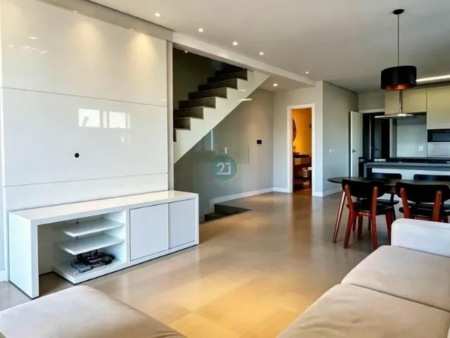 Imagem 4: Alugo Casa, com 4 Suítes, 04 Vagas de Garagem, no Centro de Florianópolis, com Varanda Gourmet e Área Privativa de 194M²
