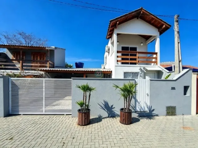 Imagem 4: Alugo Casa com 01 Quarto, Quintal, 02 Garagens, Espaço Gourmet com Churrasqueira, no Bairro Campeche, Florianópolis