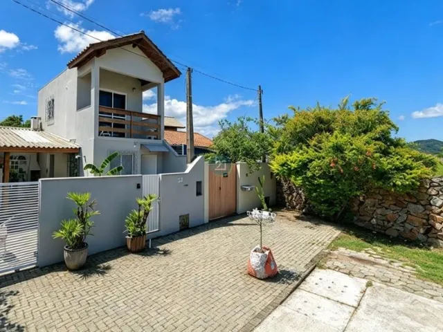 Imagem 14: Alugo Casa com 01 Quarto, Quintal, 02 Garagens, Espaço Gourmet com Churrasqueira, no Bairro Campeche, Florianópolis